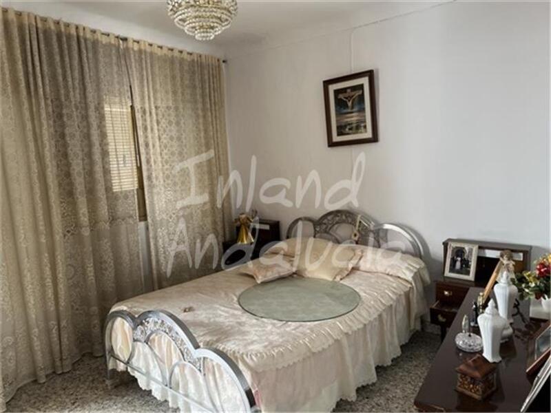 4 soveværelse Byhus til salg