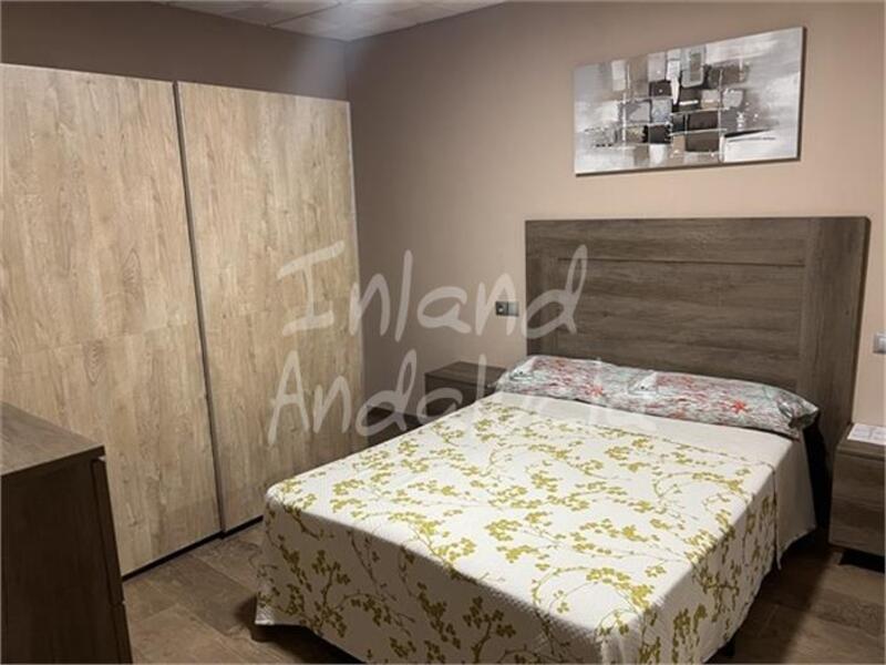 4 bedroom Townhouse for sale