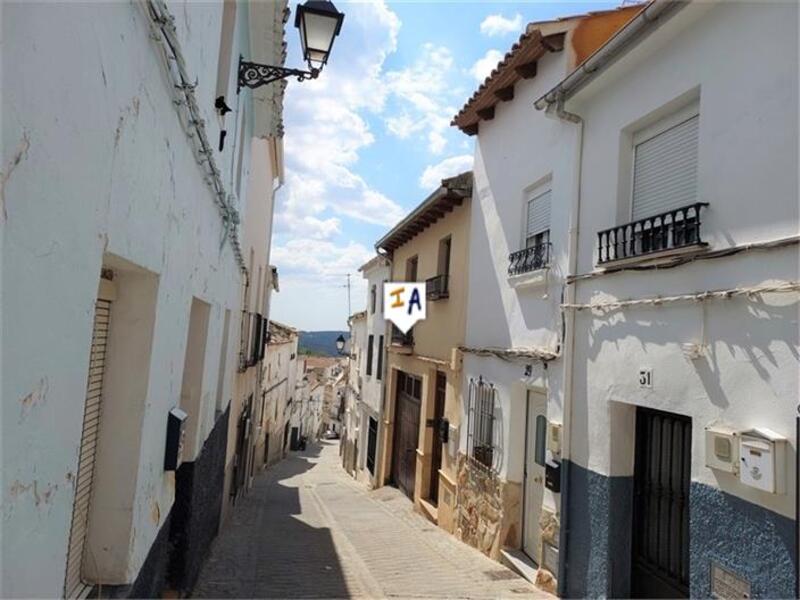 Gezinswoning Te koop in Alcala la Real, Jaén