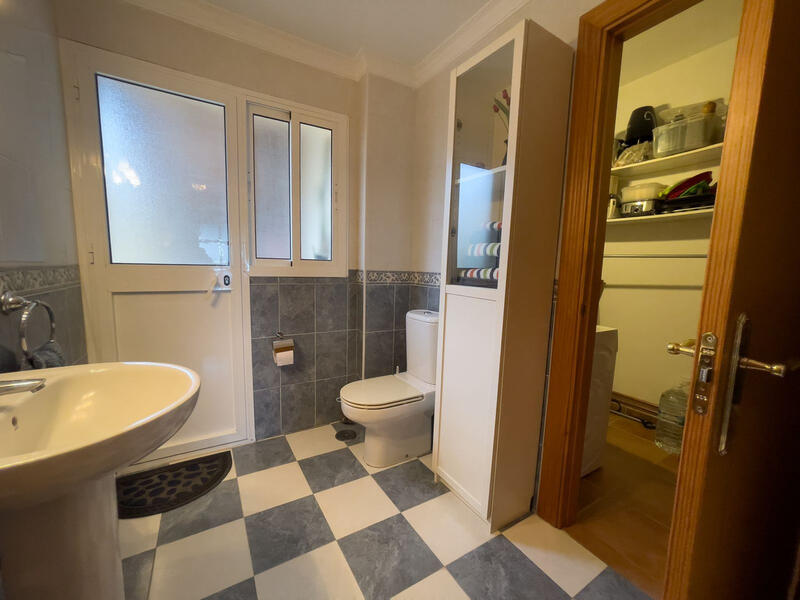 8 soverom Villa til salgs