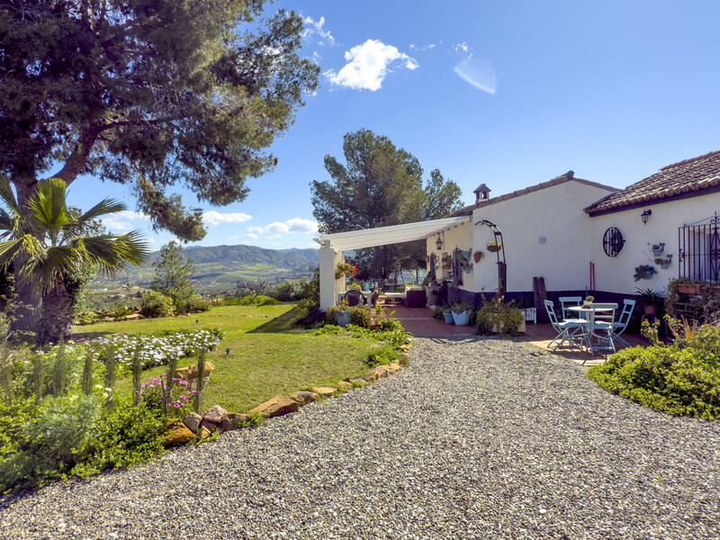 Villa à vendre dans Pizarra, Málaga