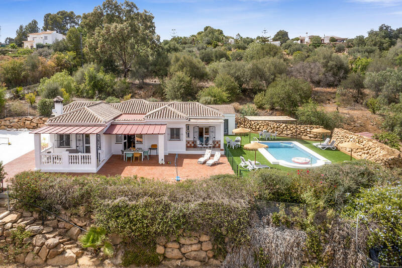 Villa til salg i Pizarra, Málaga