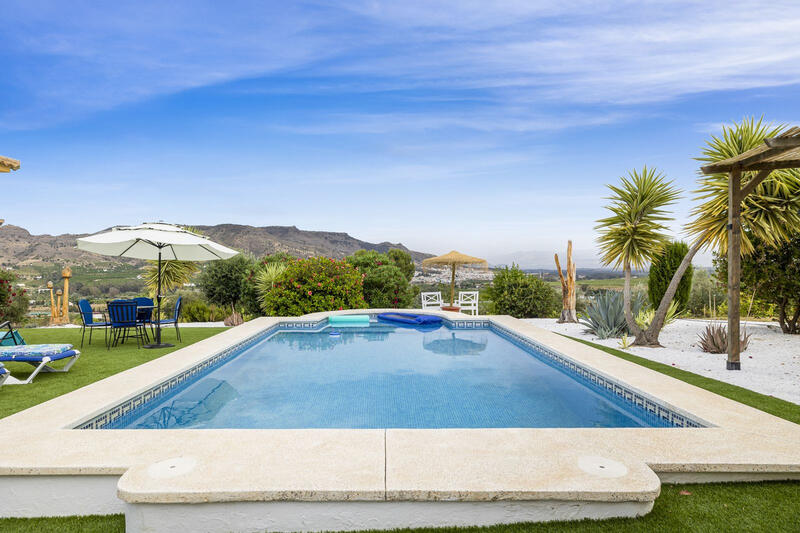 2 Cuarto Villa en venta