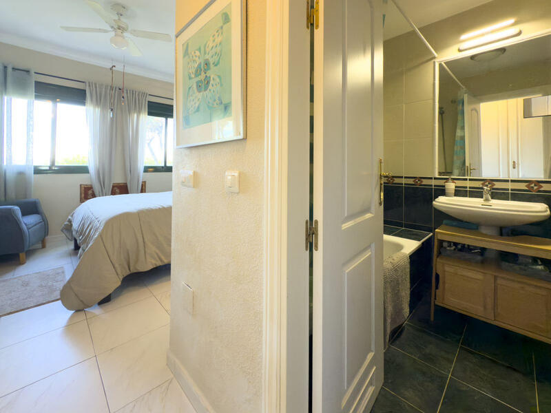 2 slaapkamer Appartement Te koop