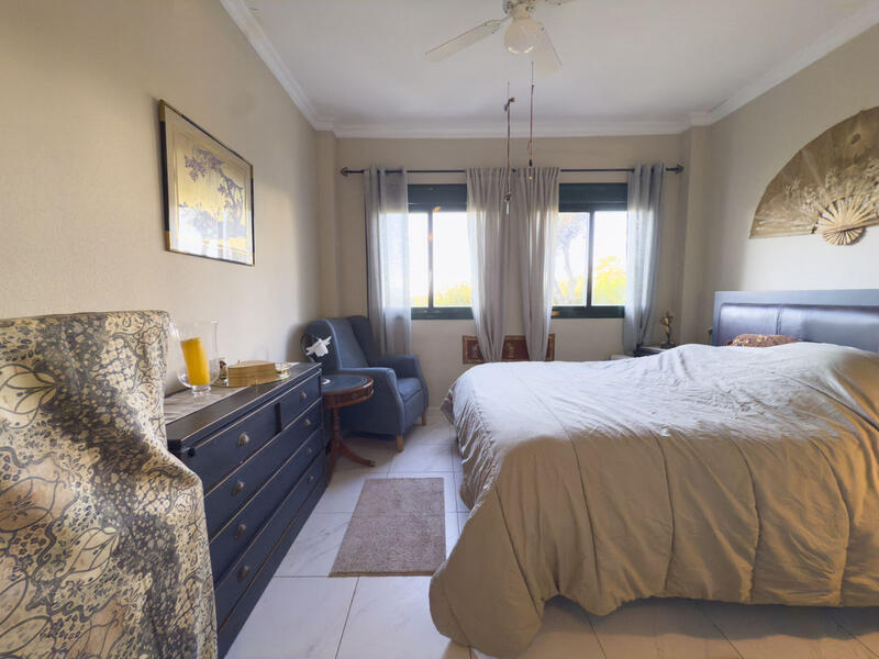 2 slaapkamer Appartement Te koop