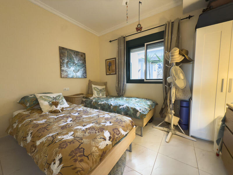 2 slaapkamer Appartement Te koop