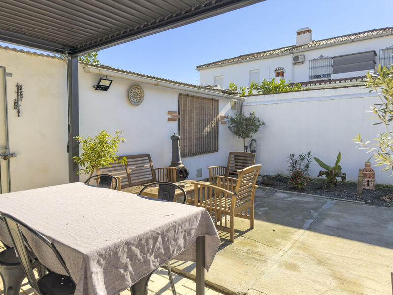 4 спальная комната вилла продается