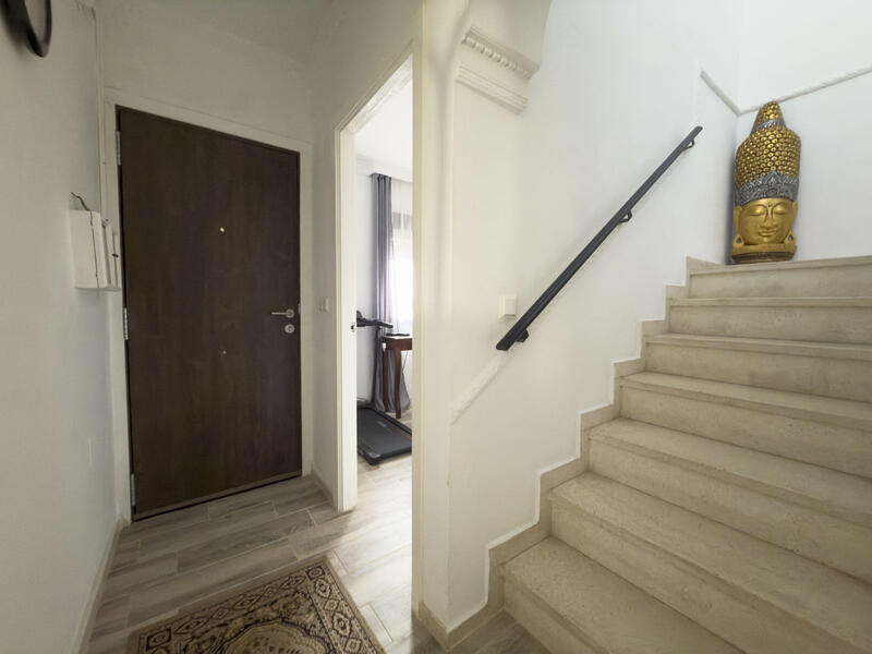 4 спальная комната вилла продается