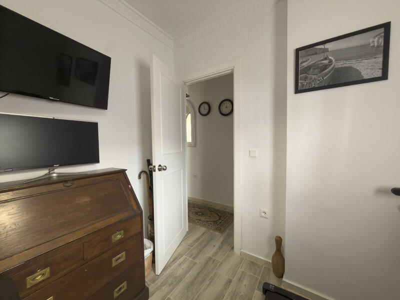 4 спальная комната вилла продается