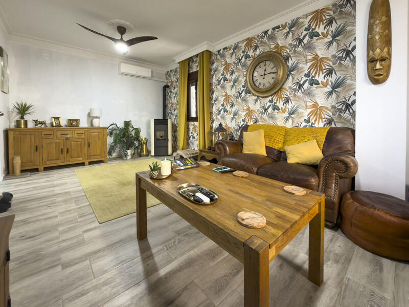 4 спальная комната вилла продается