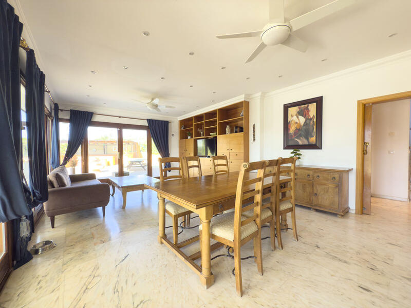 4 sovrum Villa till salu