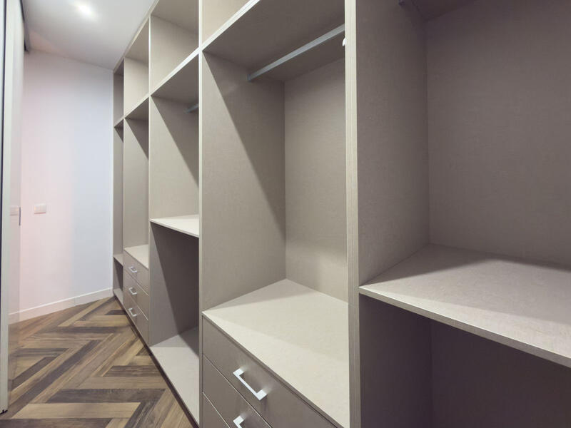 3 спальная комната квартира продается