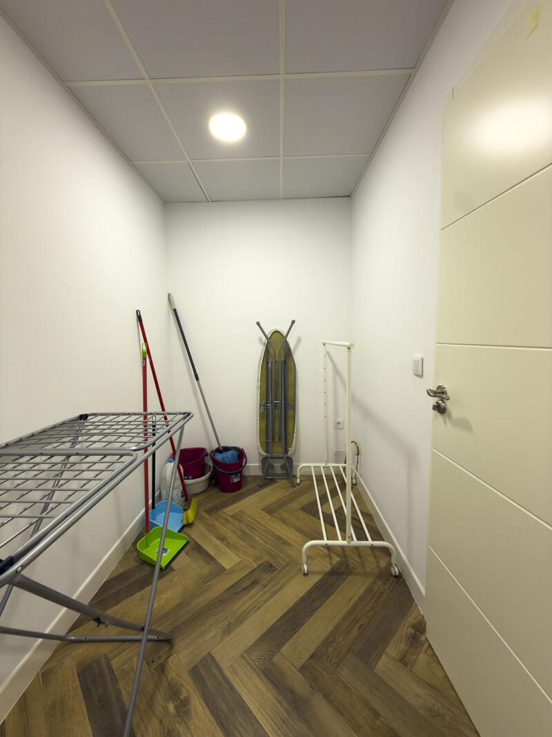 3 спальная комната квартира продается