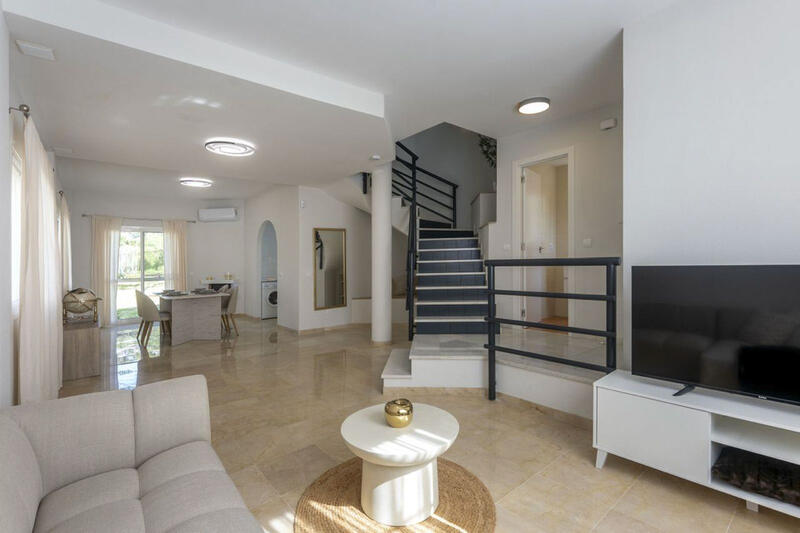 3 bedroom Country House for sale