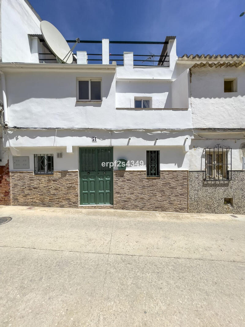 Duplex till salu i El Burgo, Málaga