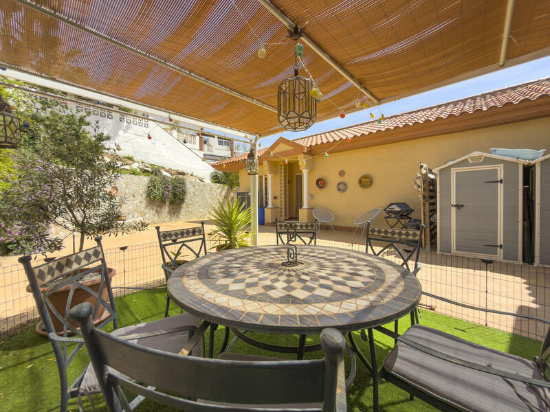 5 bedroom Villa for sale