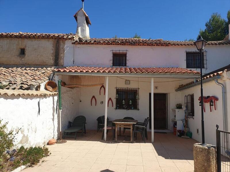 Country House for sale in Alpera, Albacete