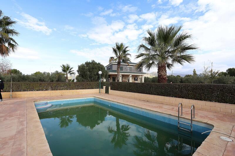 Villa for sale in Sax, Alicante