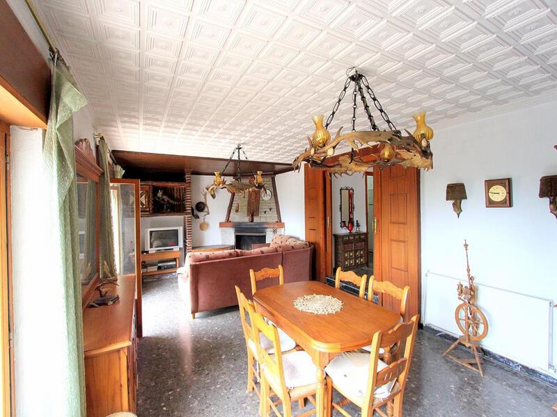 4 bedroom Country House for sale