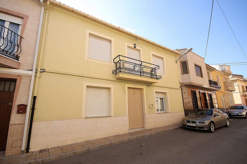 Country House for sale in Villena, Alicante