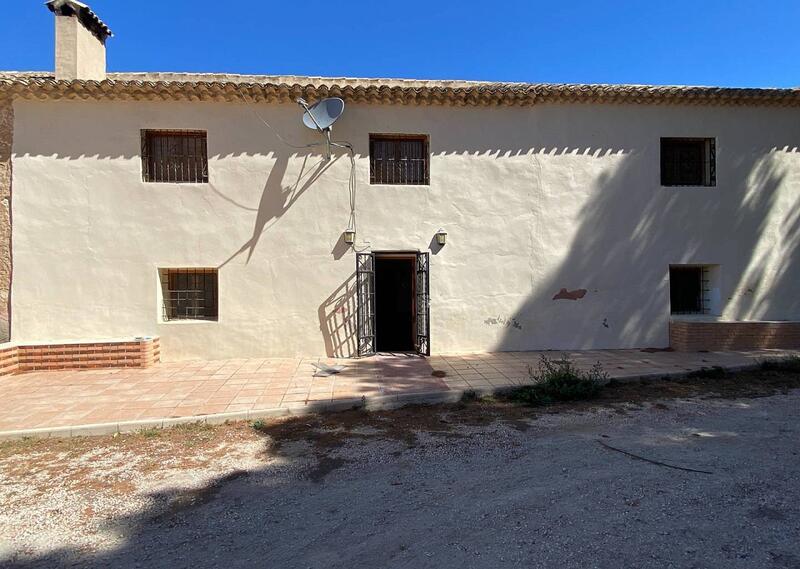 Country House for sale in Salinas, Alicante