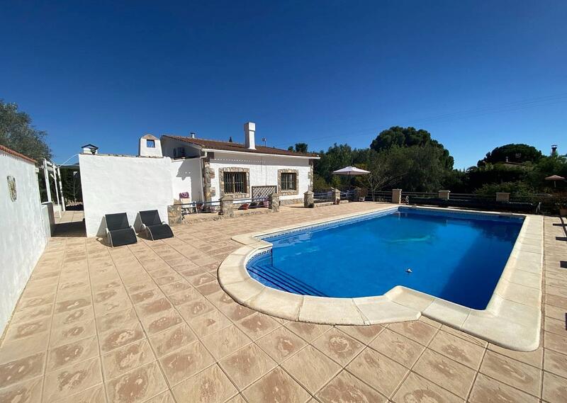 Villa for sale in Sax, Alicante