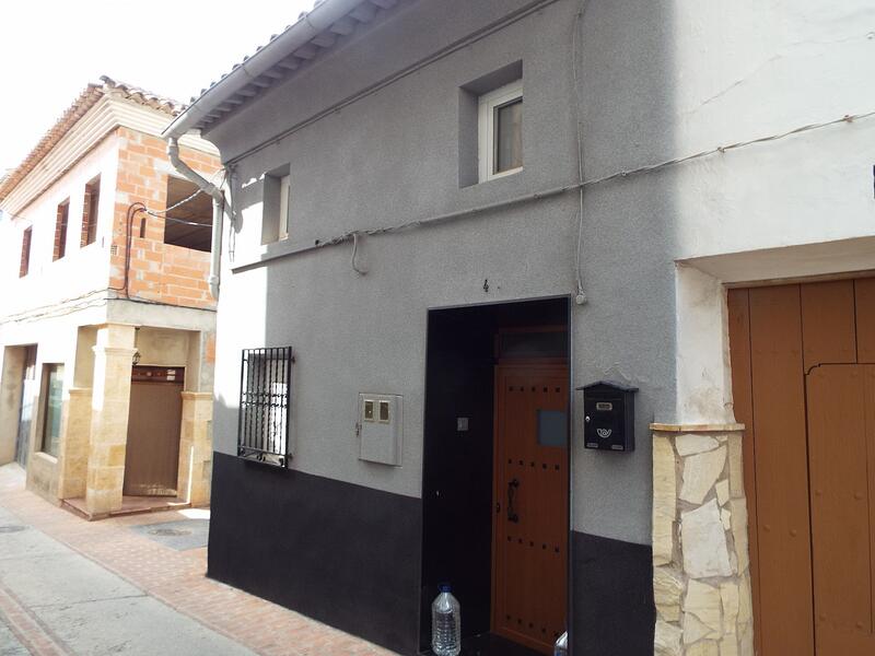 Stadthaus zu verkaufen in Teresa de Cofrentes, Valencia