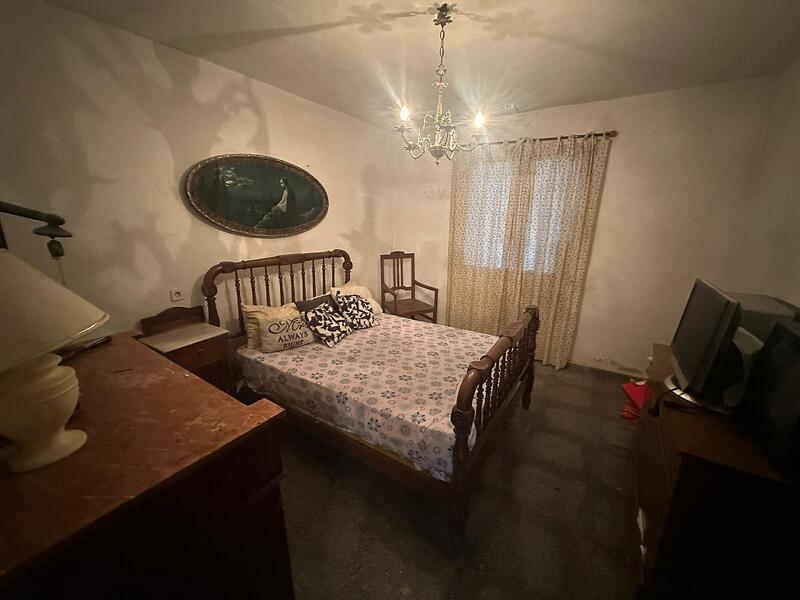 5 Schlafzimmer Landhaus zu verkaufen