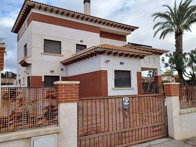 Villa till salu i Monóvar, Alicante