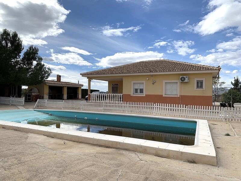 Villa en venta en Macisvenda, Murcia