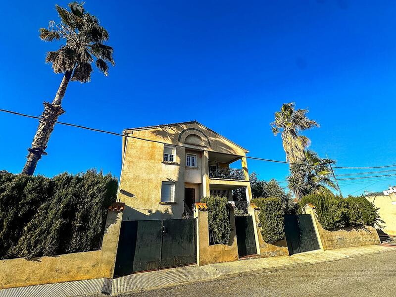 Duplex zu verkaufen in Salinas, Alicante