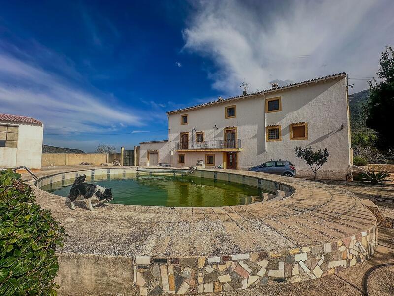 Villa à vendre dans Ontinyent, Valencia