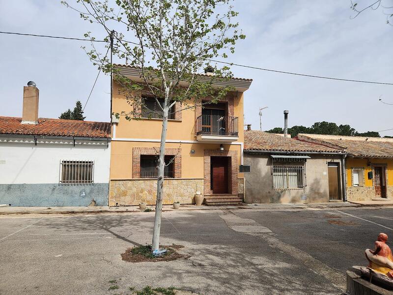Деревенский Дом продается в Villena, Alicante