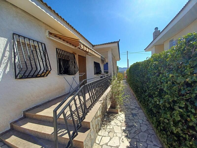 4 Cuarto Villa en venta