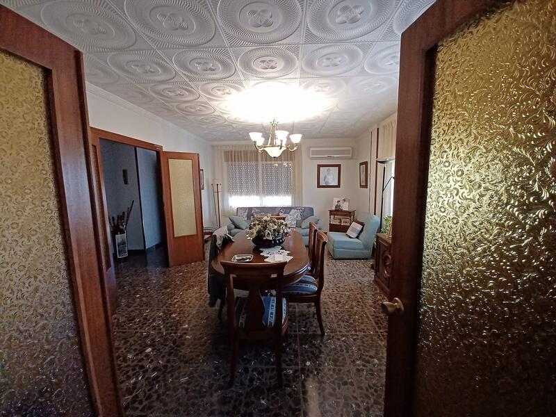 4 Cuarto Villa en venta