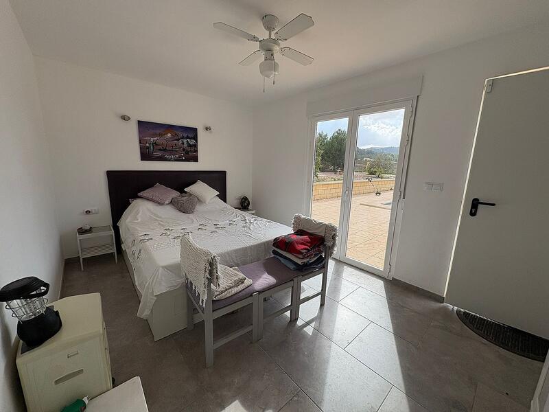 5 bedroom Villa for sale