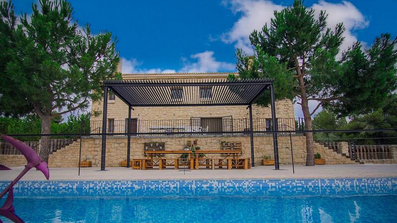 Villa till salu i Biar, Alicante