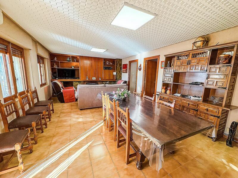 4 Cuarto Villa en venta