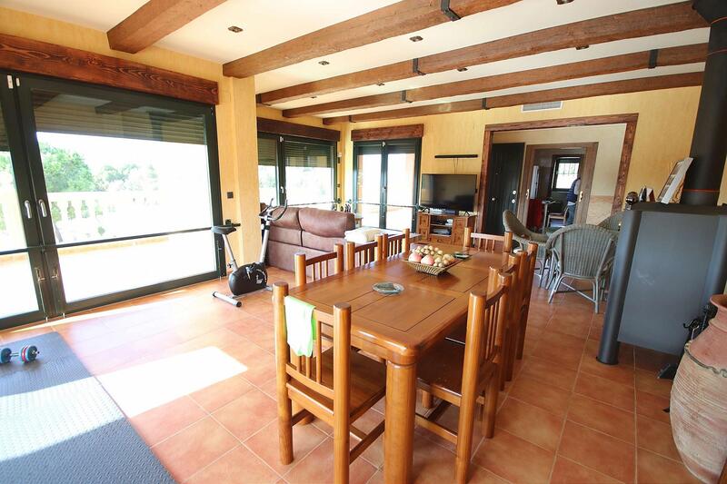 4 Cuarto Villa en venta