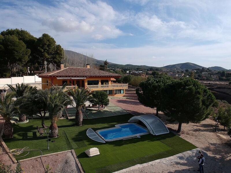 4 Cuarto Villa en venta
