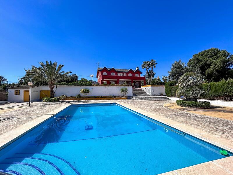 Villa til salgs i Monóvar, Alicante
