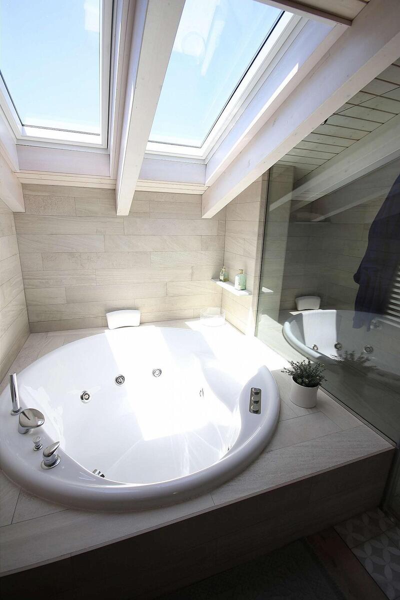 6 bedroom Villa for sale