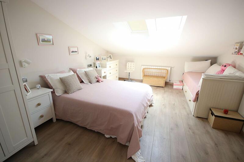 6 bedroom Villa for sale