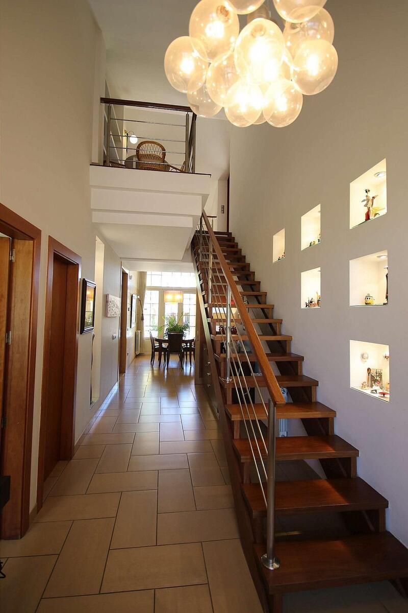 6 bedroom Villa for sale