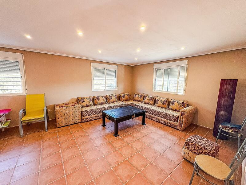 4 Cuarto Villa en venta
