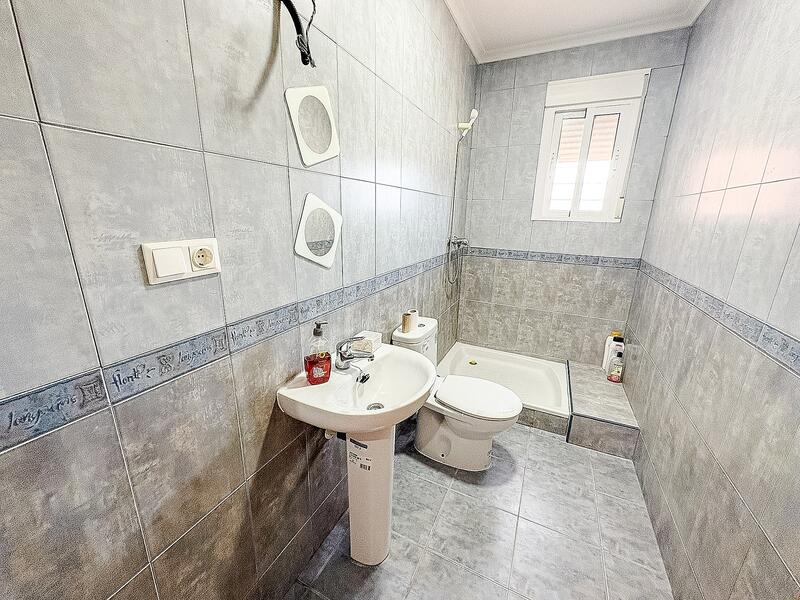 4 Cuarto Villa en venta