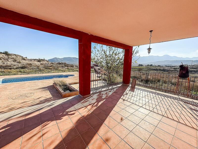4 Cuarto Villa en venta