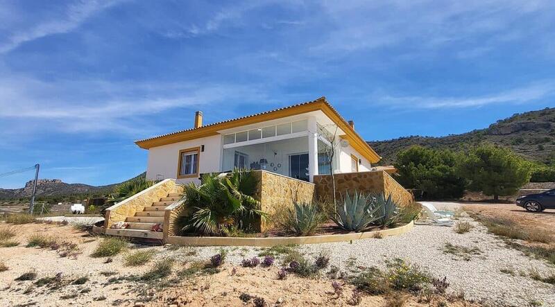 3 bedroom Villa for sale