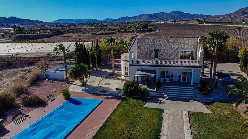 5 bedroom Villa for sale