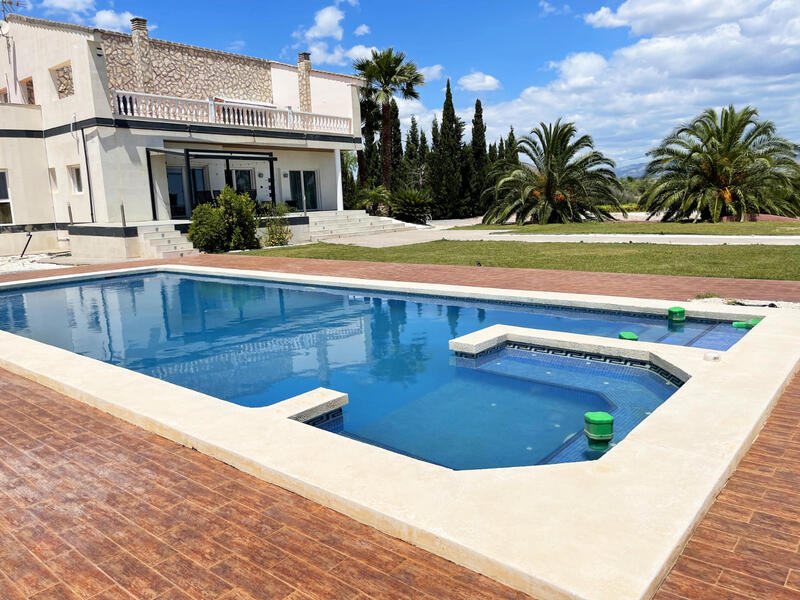 5 Cuarto Villa en venta